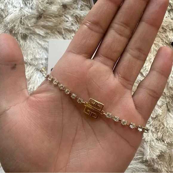 NWB Givenchy 4G Golden Crystal Chain Logo Bracelet - Picture 6 of 12